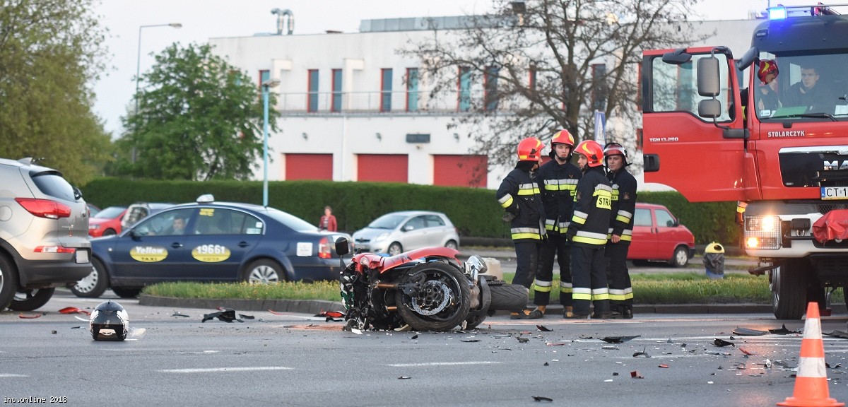 Inowrocław - Motocyklista w szpitalu po zderzeniu z autem