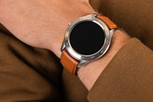 Smartwatche - srebrny-zegarek-garett-meskie-5903246287318-7