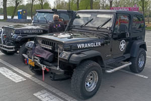 e2cac669-4504-42c9-b966-0c3bc1c7368c