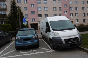 Nieprawidłowe parkowanie w Inowrocławiu - 79706246_556243115228332_2520494273393065984_o