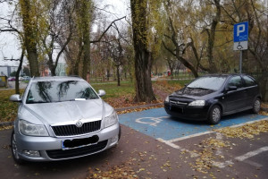 Nieprawidłowe parkowanie w Inowrocławiu - 80779274_556242235228420_8469958816639746048_o