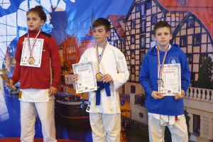 Medale dla inowrocławskich karateków - 20200301_160736