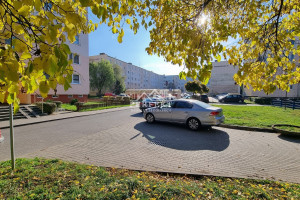 |Rąbin ~ gotowe mieszkanie 49m2 pod wynajem ( blok bud. 1992) z pełnym umeblowaniem i miejscem parking. na terenie ogrodzonym !