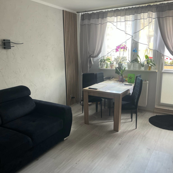 Sprzedam mieszkanie 3 pokoje, 1 piętro, 57m2