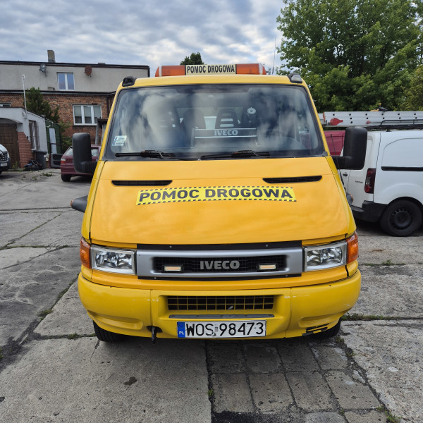 Laweta, transport, ratownictwo drogowe, holowanie, pomoc drogowa 24/7