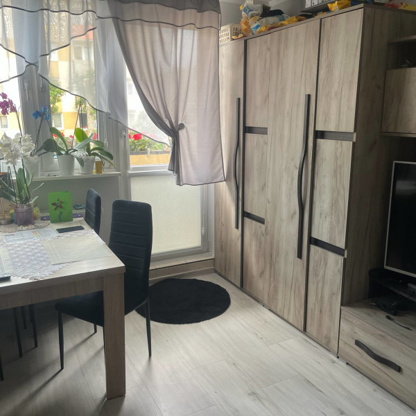 Sprzedam mieszkanie 3 pokoje, 1 piętro, 57m2
