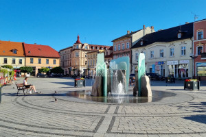 |Elegancka kamienica mieszkalno - usługowa z 2003 roku z dużym potencjałem blisko Rynku!