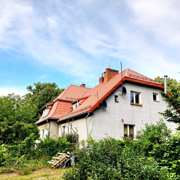 Komfortowe, trójstronne - 1 piętro, ogródek, garaż