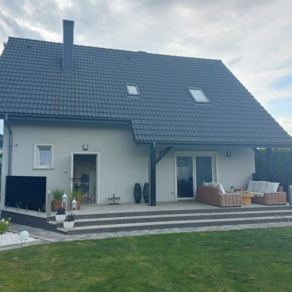 Nowoczesny dom z sauną, jacuzzi, fotowoltaiką i strefą relaksu 116 m2, Inowrocław