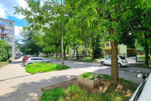 |Piastowskie * piękne 36m2 na PARTERZE po remoncie z całym umeblowaniem  blisko Parku ! 