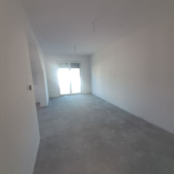 Mieszkanie 61,47 w nowym bloku w Broniewicach + 2 miejsca postojowe + ogród
