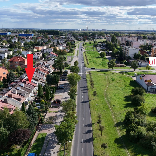 Dom dla rodziny przy Al. Niepodległości/Błażka świetnie skomunikowany