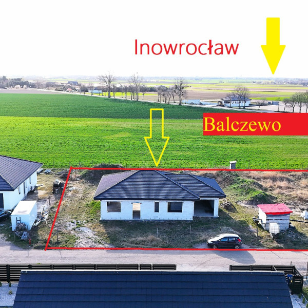 Dom z garażem w bryle w Balczewie do wykończenia - gminna droga dojazdowa