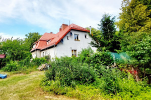 |Komfortowe, trójstronne - 1 piętro, ogródek, garaż