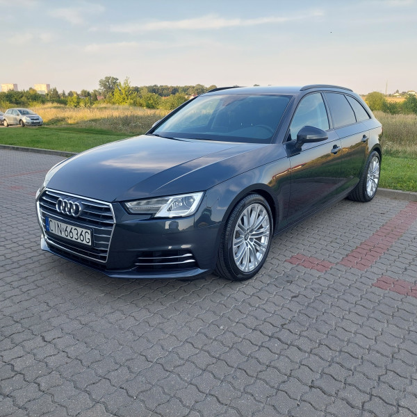AUDI A4 B9