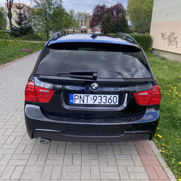 Sprzedam BMW e91 320d 177 KM z 2010 roku M PAKIET