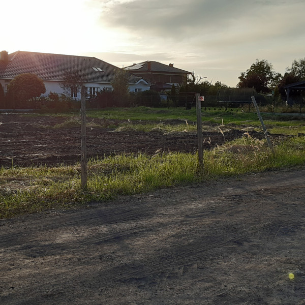 Sprzedam działkę budowlaną
