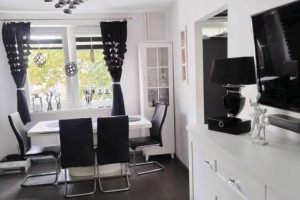 |MIESZKANIE 37M2,2 POKOJE  ** PIERWSZE PIĘTRO **