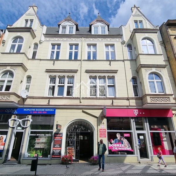 Deptak ~ dochodowa kamienica przy Królowej Jadwigi w Inowrocławiu !