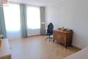 |Sprzedam mieszkanie 55 m2 w kamienicy w Inowrocławiu idealne na KANCELARIĘ, BIURO