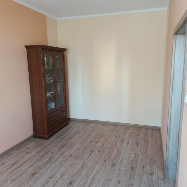 Sprzedam mieszkanie 55 m2 w kamienicy w Inowrocławiu idealne na KANCELARIĘ, BIURO