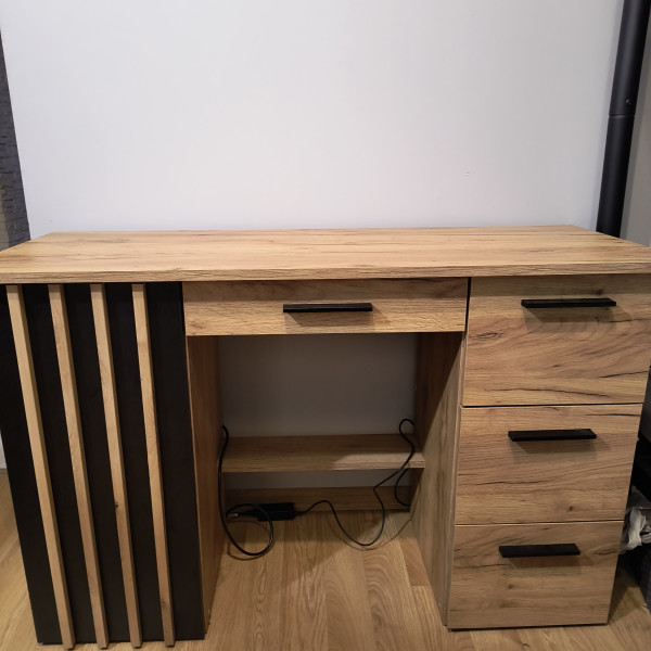 Sprzedam biurko