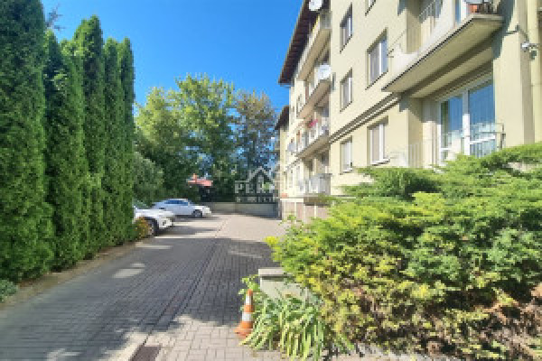 |Okolice Solanek atrakcyjne 46m2 * umeblowane * miejsce parking. teren ogrodzony