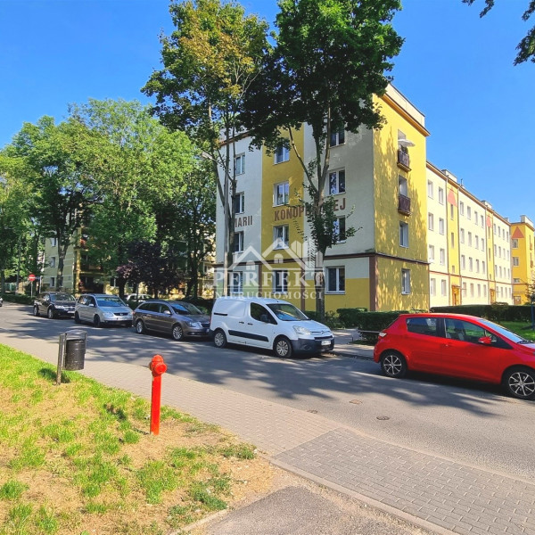 Solanki * ul. M.Konopnickiej * 49m2 * dwustronne 2 pokoje * do remontu * KLUCZE W BIURZE !   