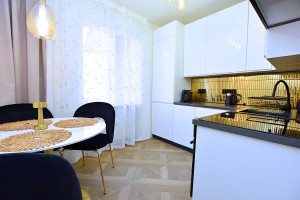|NOWA niższa cena! Apartament 3 pok. PO REMONCIE-WSZYSTKO NOWE ŁĄCZNIE Z MEBLAMI2 PIĘTRO-TEREN ZAMKNIĘTY