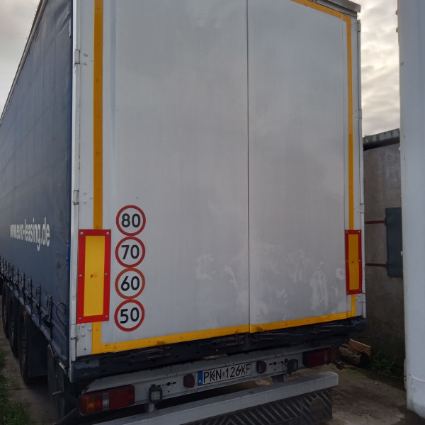 Sprzedam naczepę ciężarową marki KRONE SD. 