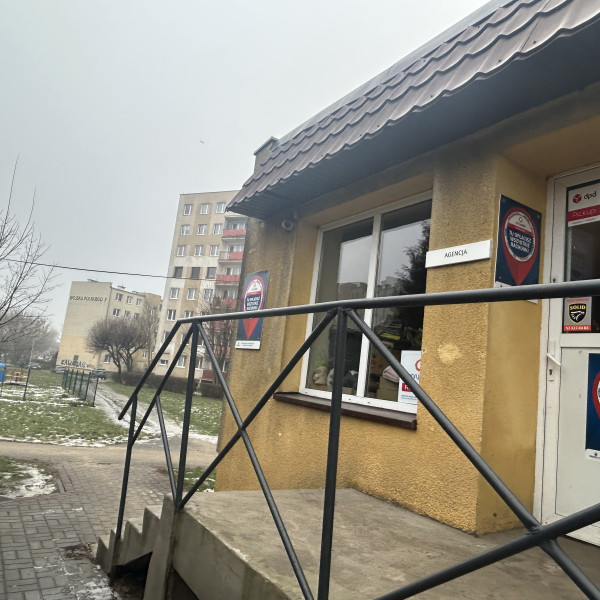 Lok handlowo - usługowy -sprzedam lub wynajmę . Świetna lokalizacja : Rąbin - przy targowisku Manhattan 