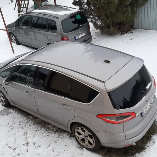 samochód ford s max