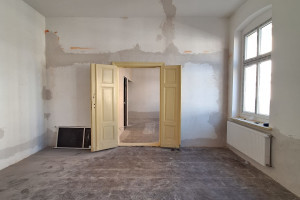 |Sprzedam mieszkanie 51 m2 w kamienicy w centrum Inowrocławia - idealne na biuro, gabinet, kancelarię