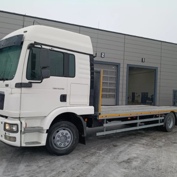 Solidny i niezawodny samochód ciężarowy MAN TGM 15.290 z 2010 roku