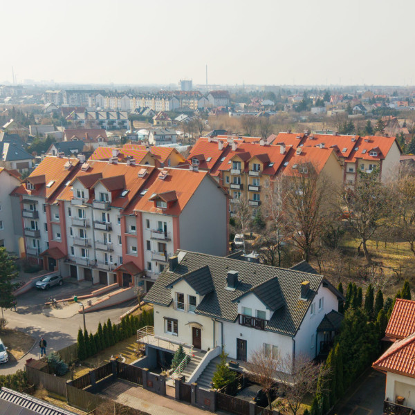 Sprzedam przestronny apartament 4 pok - 91 m2 + garaż | osiedle zamknięte