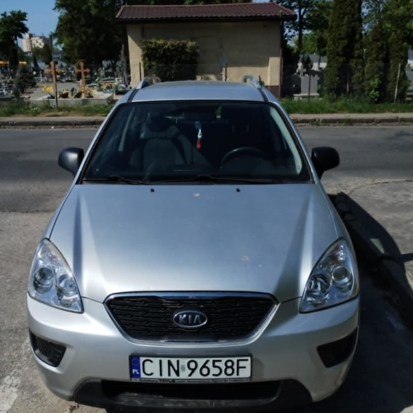 Kia Carens III