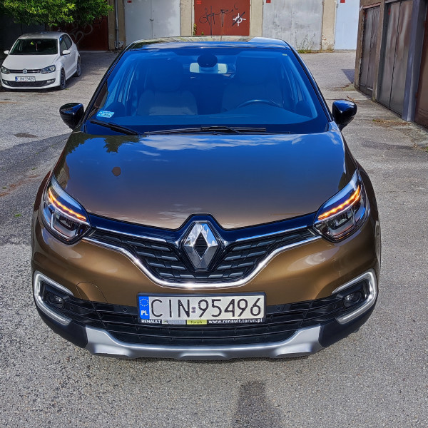 Emerytka z uwagi na wiek sprzeda Renault