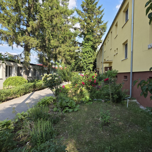Na sprzedaż 60,75 m2, 3 pokoje - Jaksice ul. Szosa Bydgoska 11