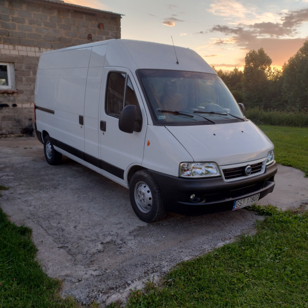 Poszukuje pracy z samochodem dostawczym Fiat Ducato 