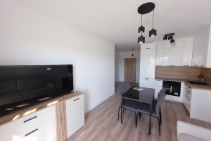 |Parter, 2 pokoje, balkon, winda, parking, osiedle Zagople.