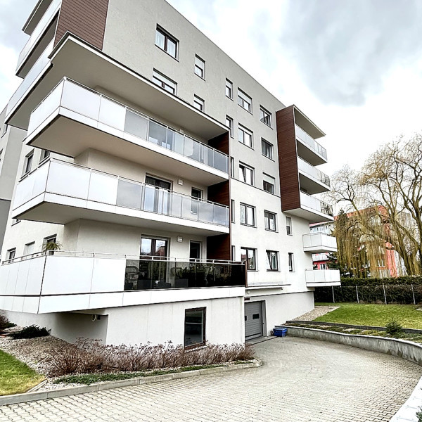 ***  MIESZKANIE / APARTAMENT DO WYNAJĘCIA  w BLOKU z WINDĄ - Najlepsza LOKALIZACJA  -🚗 MIEJSCE W HALI GARAŻOWEJ DLA AUTA + KOMÓRKA LOKATORSKA W CENIE WYNAJMU -Solankowa Aleja !!!