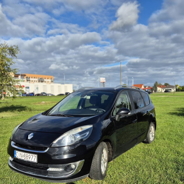 Sprzedam Renault Grand Scenic 1.6 diesel rok 2012 