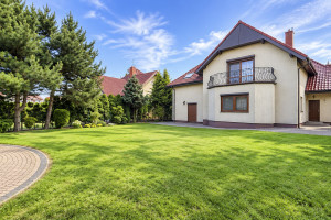 |* 🏡 RODZINNY DOM Z OGRODEM i 2 STANOWISKOWYM GARAŻEM – INOWROCŁAW ul. SZYMBORSKA 101 *!