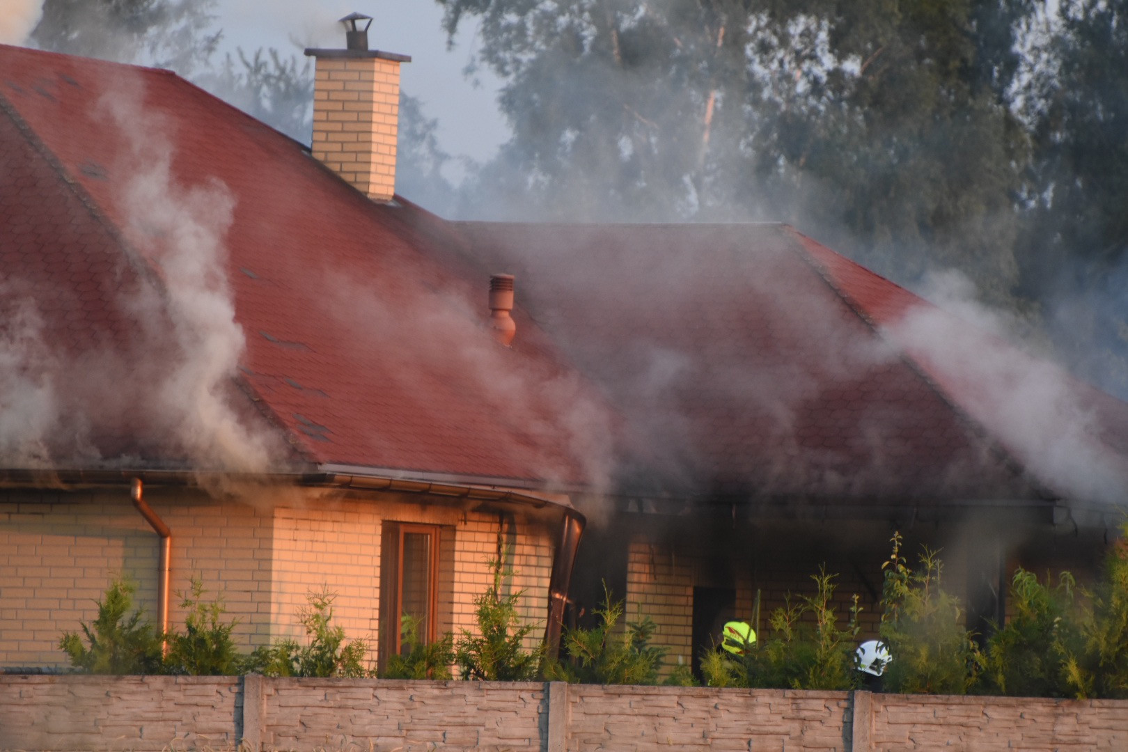 96463087-136B-4E5C-824D-FA9ED93E641F