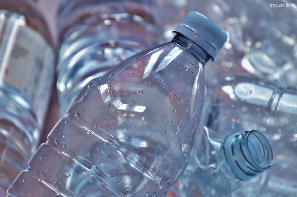 the-bottle-5128607_1280