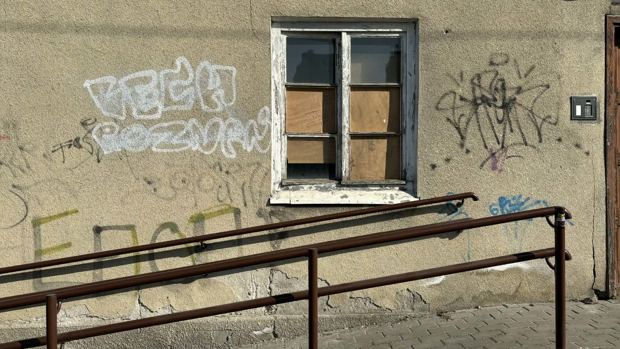 d4734ae5-9dc1-47b8-b7c7-5d9ef45a9e14