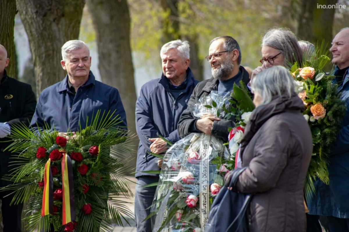 messenger_creation_e3bf6c10-8ecd-4928-8dd7-0bd75d1fac58