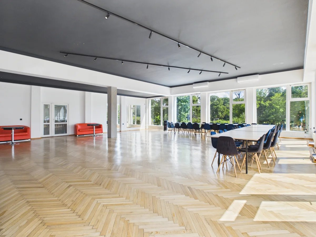 3-brda144-sala-144m2-strefa-wypoczynkowa