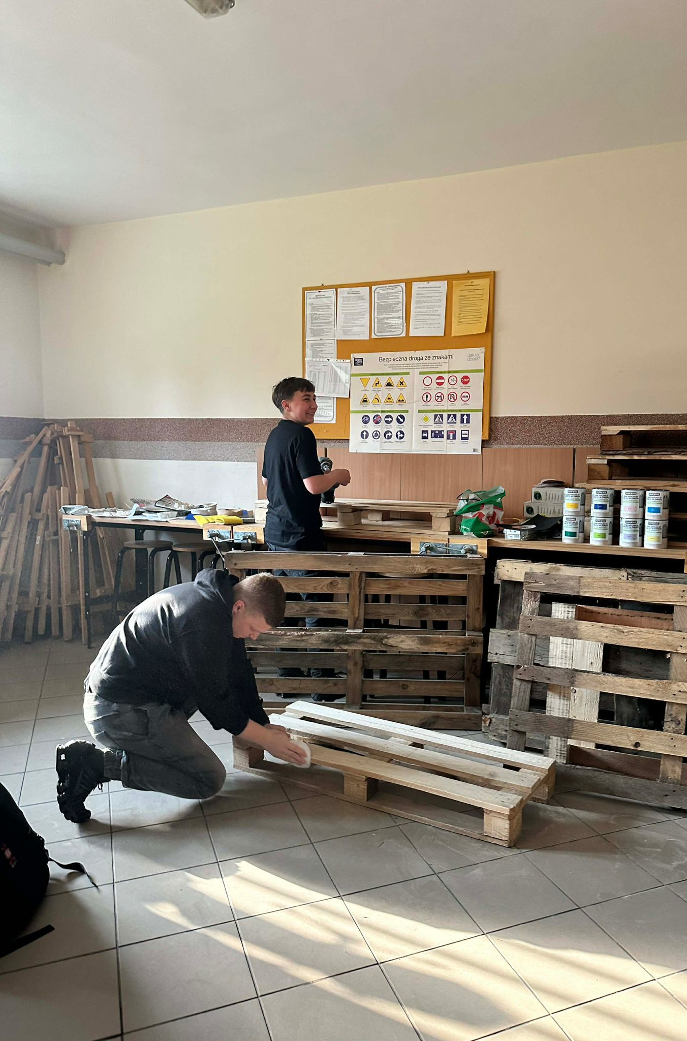 d49a5886-7faa-4297-b2ee-193718f0d5b5