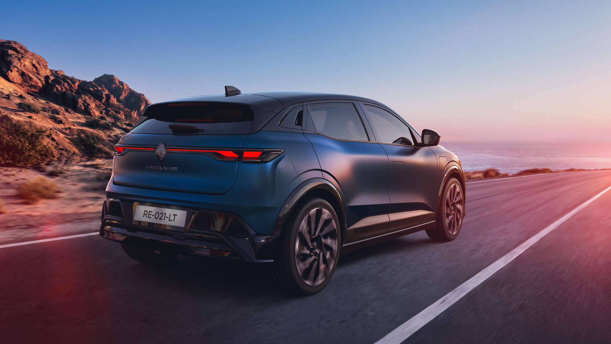 new-renault-megane-e-tech-electric-9